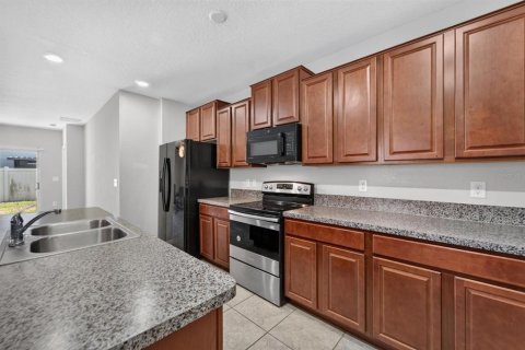 House in Riverview, Florida 5 bedrooms, 224.36 sq.m. № 2220215 - photo 22