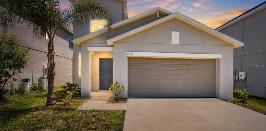 House in Riverview, Florida 5 bedrooms, 224.36 sq.m. № 2220215
