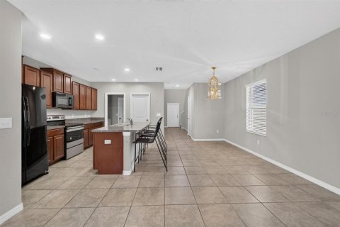 House in Riverview, Florida 5 bedrooms, 224.36 sq.m. № 2220215 - photo 10