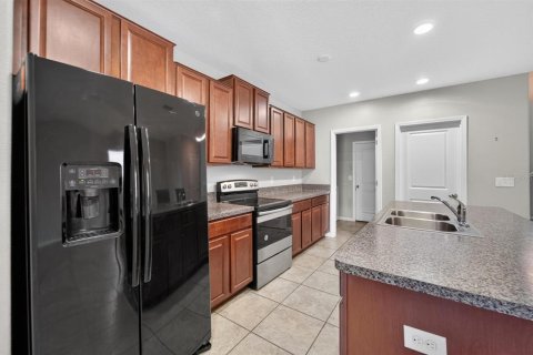 House in Riverview, Florida 5 bedrooms, 224.36 sq.m. № 2220215 - photo 8