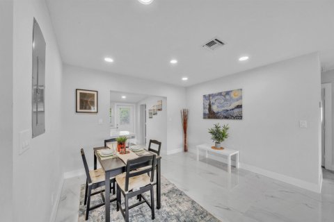 Villa ou maison à vendre à Fort Lauderdale, Floride: 5 chambres, 177.91 m2 № 2421178 - photo 10