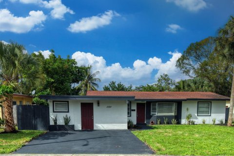 Villa ou maison à Fort Lauderdale, Floride 5 chambres, 177.91 m2 № 2421178