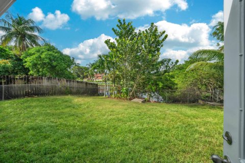 Villa ou maison à vendre à Fort Lauderdale, Floride: 5 chambres, 177.91 m2 № 2421178 - photo 12
