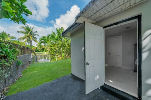 Villa ou maison à vendre à Fort Lauderdale, Floride: 5 chambres, 177.91 m2 № 2421178 - photo 18
