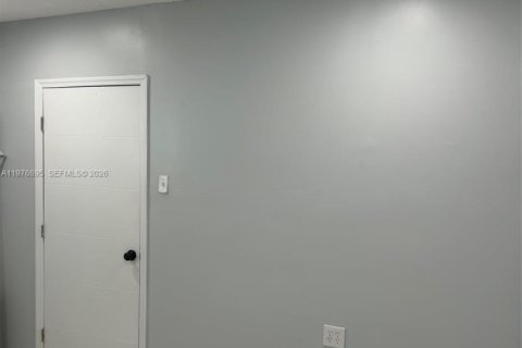 Apartment in Miami Gardens, Florida 2 bedrooms № 2041970 - photo 10