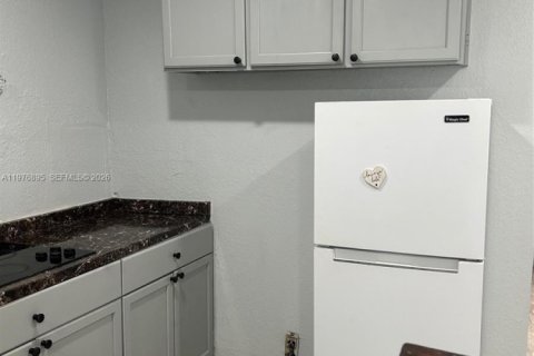 Apartment in Miami Gardens, Florida 2 bedrooms № 2041970 - photo 7