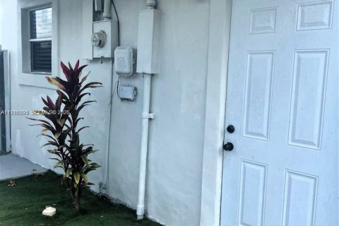 Apartment in Miami Gardens, Florida 2 bedrooms № 2041970