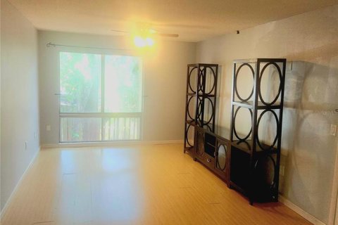 Condo in Gainesville, Florida, 1 bedroom  № 2221034 - photo 7