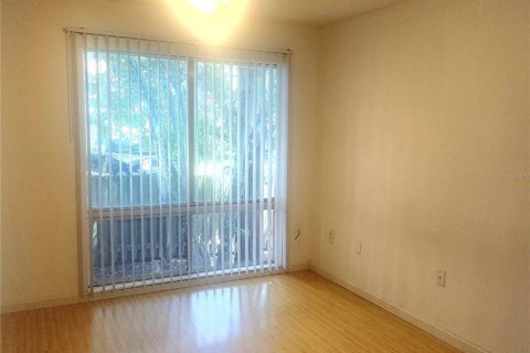 Condo in Gainesville, Florida, 1 bedroom  № 2221034 - photo 9