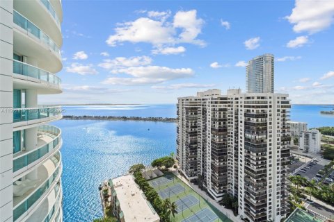 Condo in Miami, Florida, 2 bedrooms № 2077702 - photo 22