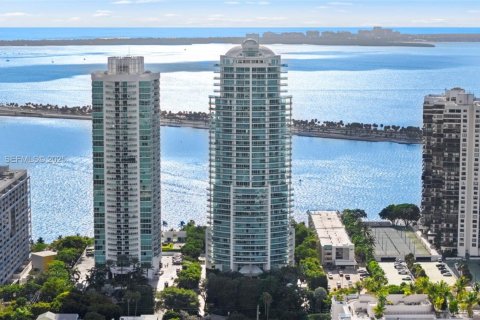 Condo in Miami, Florida, 2 bedrooms № 2077702 - photo 26