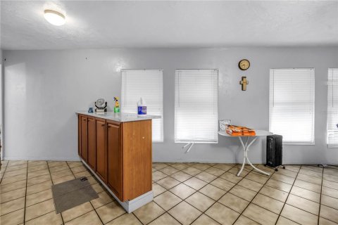 Immobilier commercial à vendre à Saint Petersburg, Floride: 8 chambres, 223.8 m2 № 1856221 - photo 24