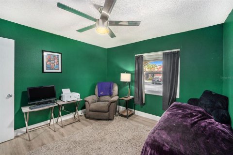 House in Pinellas Park, Florida 2 bedrooms, 90.12 sq.m. № 1773333 - photo 15
