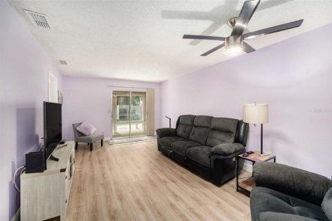 House in Pinellas Park, Florida 2 bedrooms, 90.12 sq.m. № 1773333 - photo 8