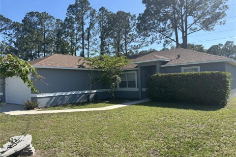 Villa ou maison à Palm Coast, Floride 3 chambres, 138.61 m2 № 2098081