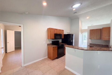 Casa en venta en Kissimmee, Florida, 4 dormitorios, 158.31 m2 № 2386307 - foto 2