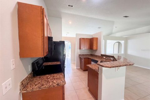 Casa en venta en Kissimmee, Florida, 4 dormitorios, 158.31 m2 № 2386307 - foto 7