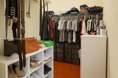 Купить таунхаус в Хомстед, Флорида 3 спальни, 140.19м2, № 2079905 - фото 11