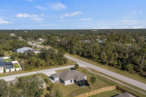 Villa ou maison à vendre à North Port, Floride: 3 chambres, 152.27 m2 № 1544835 - photo 29