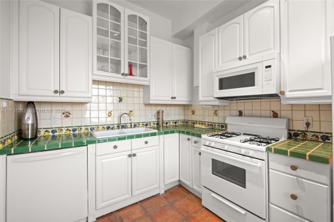 Купить кондоминиум в Майами-Бич, Флорида 50.63м2, № 1990149 - фото 10