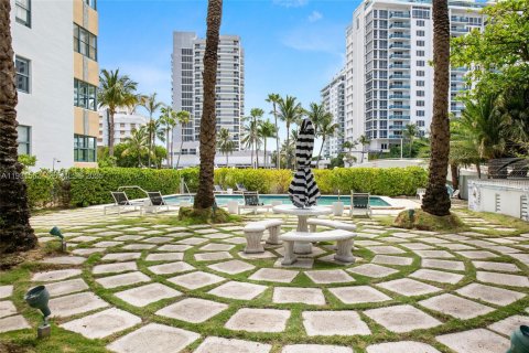 Купить кондоминиум в Майами-Бич, Флорида 50.63м2, № 1990149 - фото 17