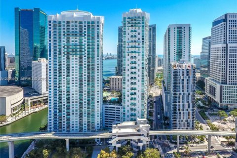 Condo in Miami, Florida, 3 bedrooms № 2065051