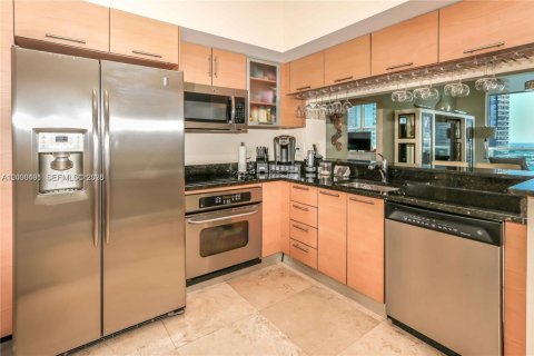 Condo in Miami, Florida, 3 bedrooms № 2065051 - photo 13