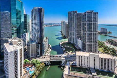 Condo in Miami, Florida, 3 bedrooms № 2065051 - photo 19