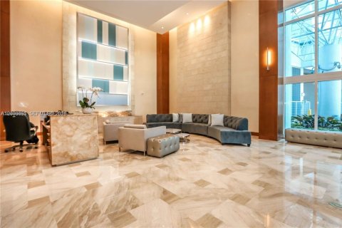 Condo in Miami, Florida, 3 bedrooms № 2065051 - photo 9