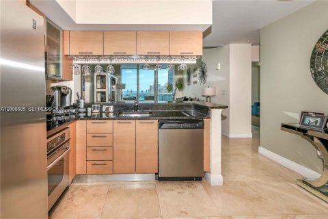 Condo in Miami, Florida, 3 bedrooms № 2065051 - photo 14