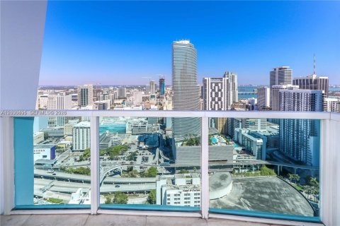 Condo in Miami, Florida, 3 bedrooms № 2065051 - photo 18