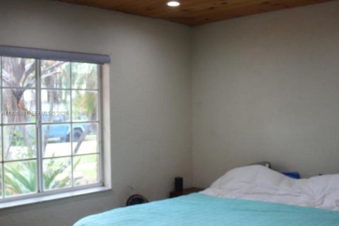 Купить виллу или дом в Пемброк-Пайнс, Флорида 3 спальни, 165.55м2, № 1984613 - фото 15