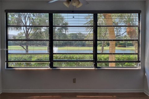 Copropriété à louer à West Palm Beach, Floride: 2 chambres, 133.5 m2 № 1941523 - photo 4