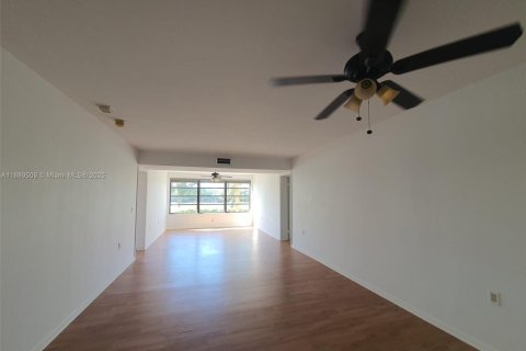 Copropriété à louer à West Palm Beach, Floride: 2 chambres, 133.5 m2 № 1941523 - photo 18