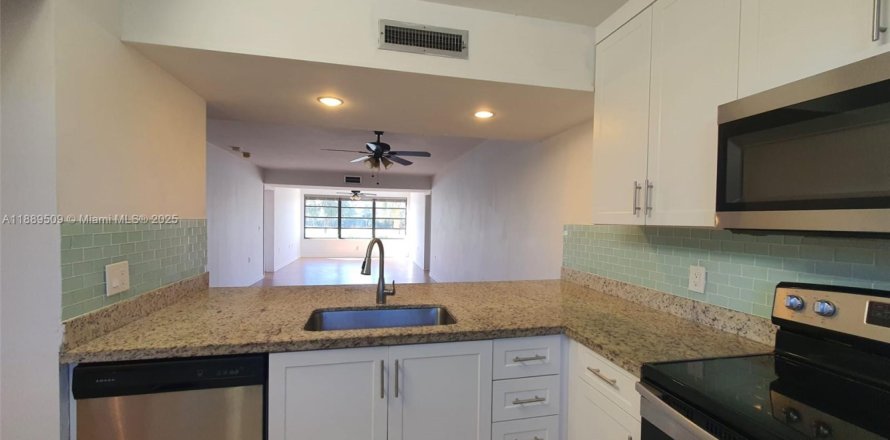 Condo à West Palm Beach, Floride, 2 chambres  № 1941523
