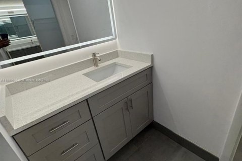 Copropriété à louer à West Palm Beach, Floride: 2 chambres, 133.5 m2 № 1941523 - photo 23