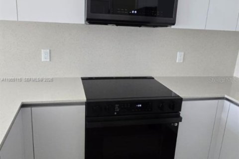 Снять в аренду таунхаус в Клермон, Флорида 4 спальни, 209.59м2, № 2009571 - фото 8