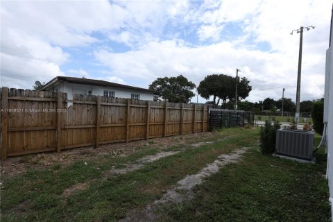 Купить виллу или дом в Майами, Флорида 3 спальни, № 1965189 - фото 21