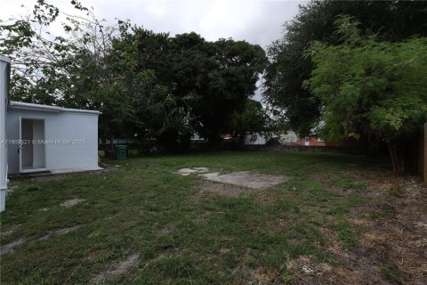 Купить виллу или дом в Майами, Флорида 3 спальни, № 1965189 - фото 20