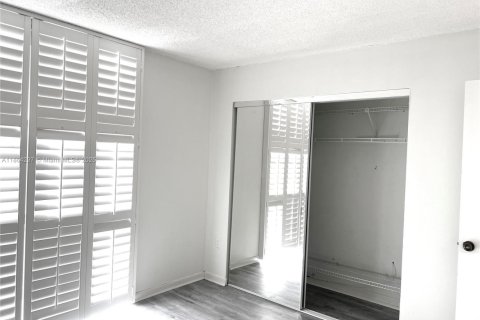 Condo in Sunny Isles Beach, Florida, 3 bedrooms  № 1891890 - photo 17