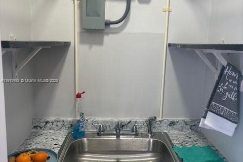 Immobilier commercial à louer à Homestead, Floride: 1 chambre, 112.97 m2 № 1969699 - photo 4