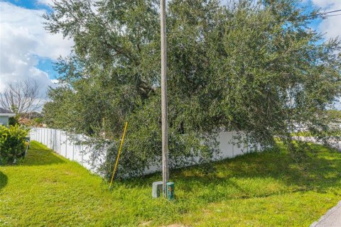 Casa en venta en Poinciana, Florida, 4 dormitorios, 265.7 m2 № 2225962 - foto 20