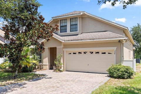 House in Davenport, Florida 5 bedrooms, 269.51 sq.m. № 2314949