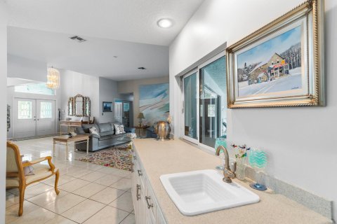 Casa en venta en West Palm Beach, Florida, 5 dormitorios, 445.93 m2 № 2087810 - foto 25