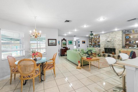 Casa en venta en West Palm Beach, Florida, 5 dormitorios, 445.93 m2 № 2087810 - foto 27