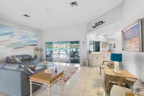 Casa en venta en West Palm Beach, Florida, 5 dormitorios, 445.93 m2 № 2087810 - foto 2