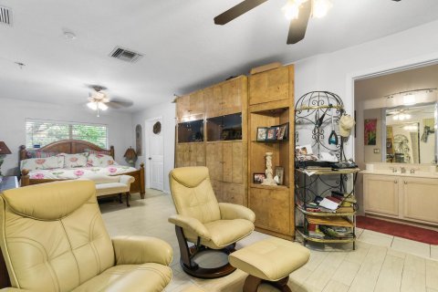 Casa en venta en West Palm Beach, Florida, 5 dormitorios, 445.93 m2 № 2087810 - foto 16