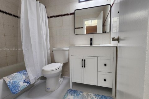 Снять в аренду кондоминиум в Холливуд, Флорида 1 спальня, 69.68м2, № 1874573 - фото 12