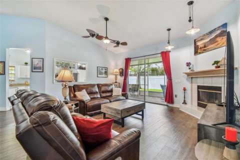 House in Palm Harbor, Florida 3 bedrooms, 173.73 sq.m. № 1850139 - photo 11