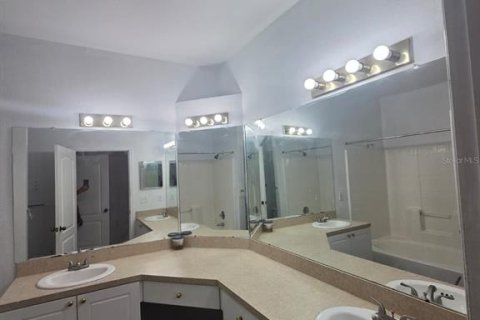 Снять в аренду квартиру в Орландо, Флорида 5 комнат, 112.6м2, № 1906669 - фото 7
